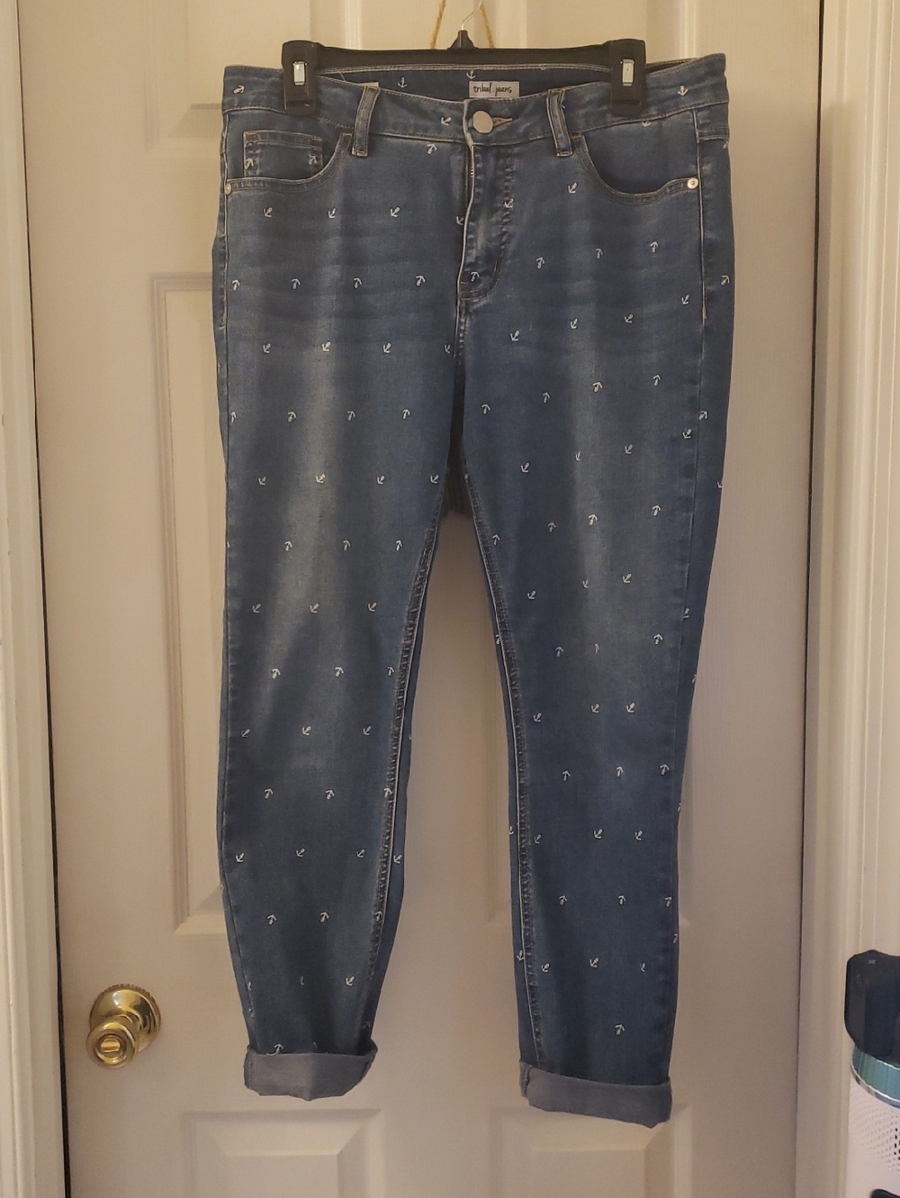 Tribal Blue Anchor-Print Cropped Jeans